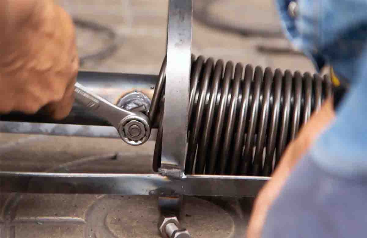Garage Door Spring Replacement Cost in Manvel, TX