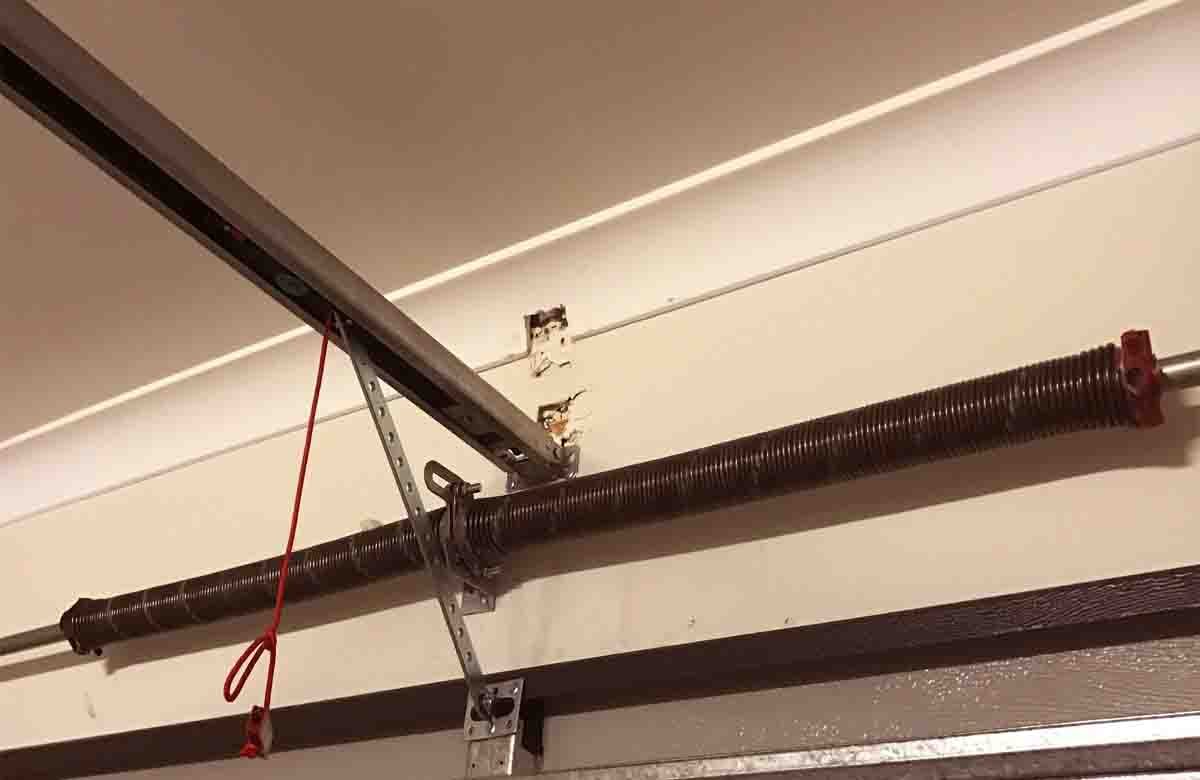 Garage Door Spring Replacement Cost in Texas