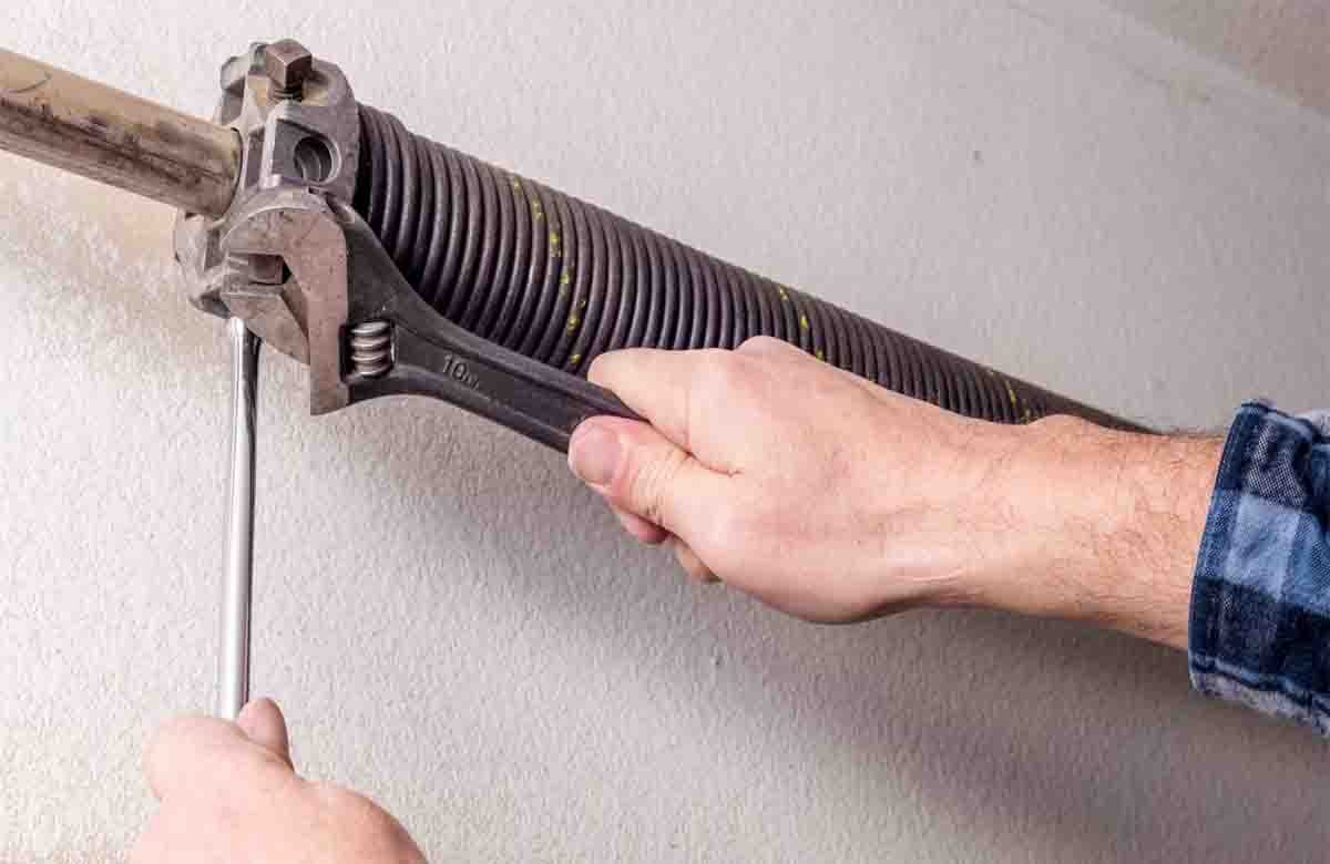 Garage Door Spring Replacement Costs in Dickinson, TX