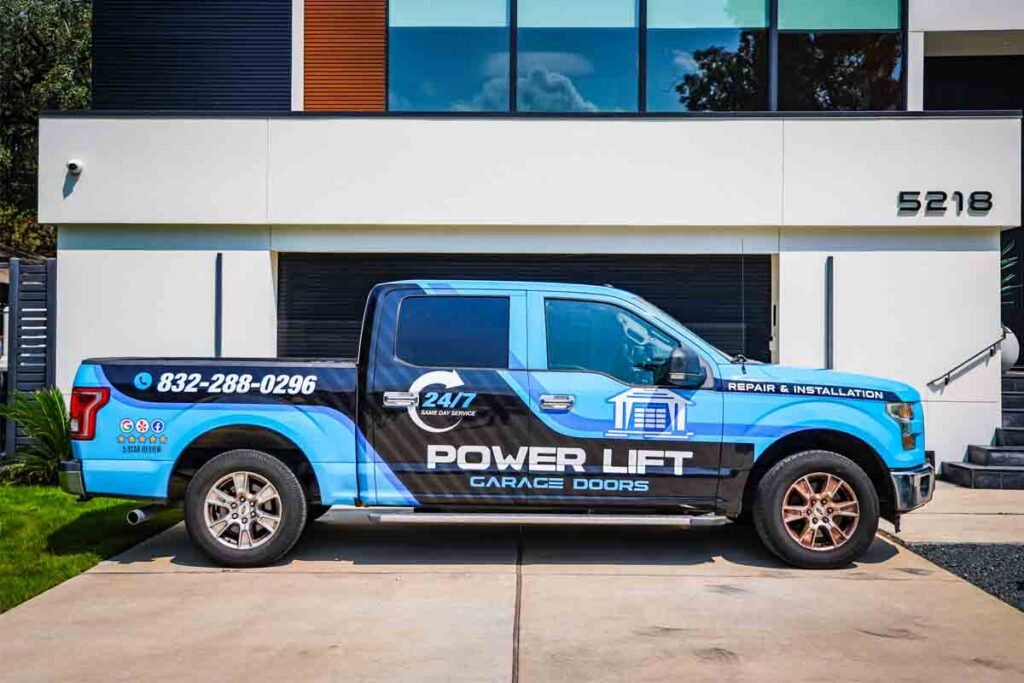 expert modern garage door repair service in Pearland