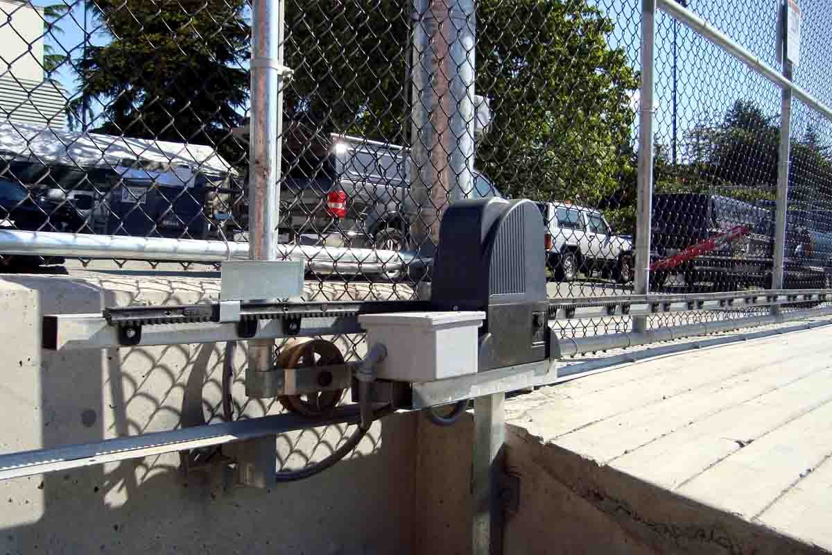 How automatic gate sensors work step by step