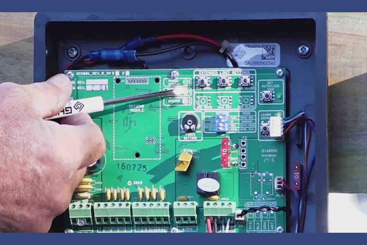 how to reset an automatic gate step by step