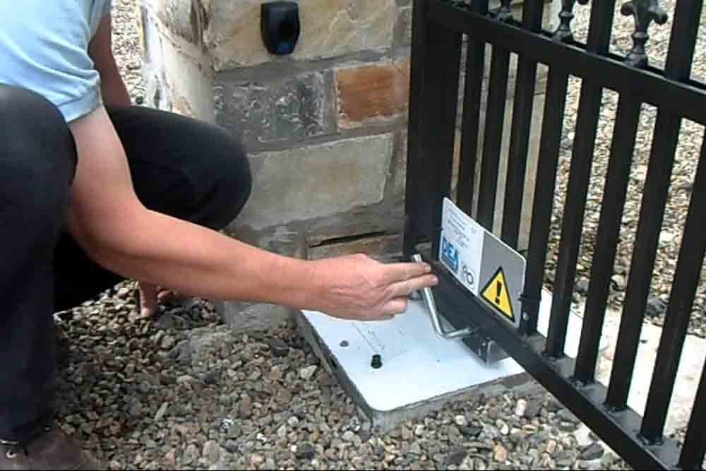 different types of automatic gate opener locks