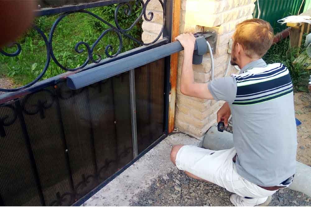 electric driveway gate repair services