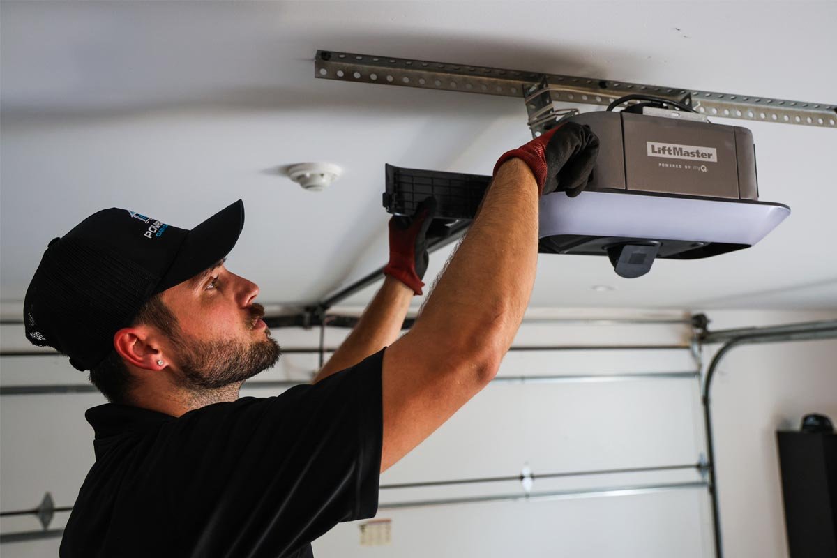 Amarr vs Clopay garage doors comparison guide